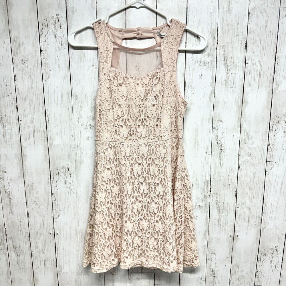 AMERICAN RAG COMPANY Dress Women Size Small Laces‎ Layered Blush Squared Mini